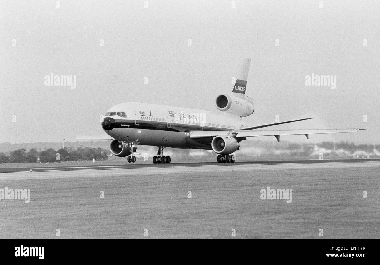 The inaugural flight of the new transatlantic Skytrain service from Gatwick airport, London to JFK, New York, launched by Laker Airways chief Freddie Laker. The flight can seat 345 passengers and cost £59 for a ticket. The 345-seat McDonnell Douglas DC-10 Stock Photo