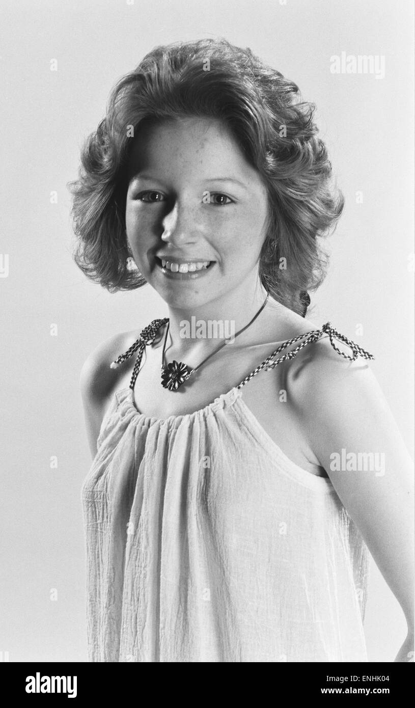 Lena Zavaroni Studio Pix May 1977 Stock Photo Alamy lena-zavaroni-studio-pix-may-1977-stock-photo-alamy