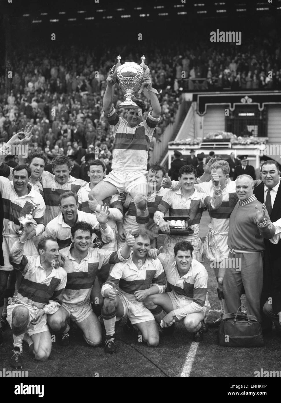 Wakefield Trinity do a lap of honour during the Rugby League Cup Final after beating Huddersfield 12 - 6 at Wembley 12th May 1962 Stock Photo