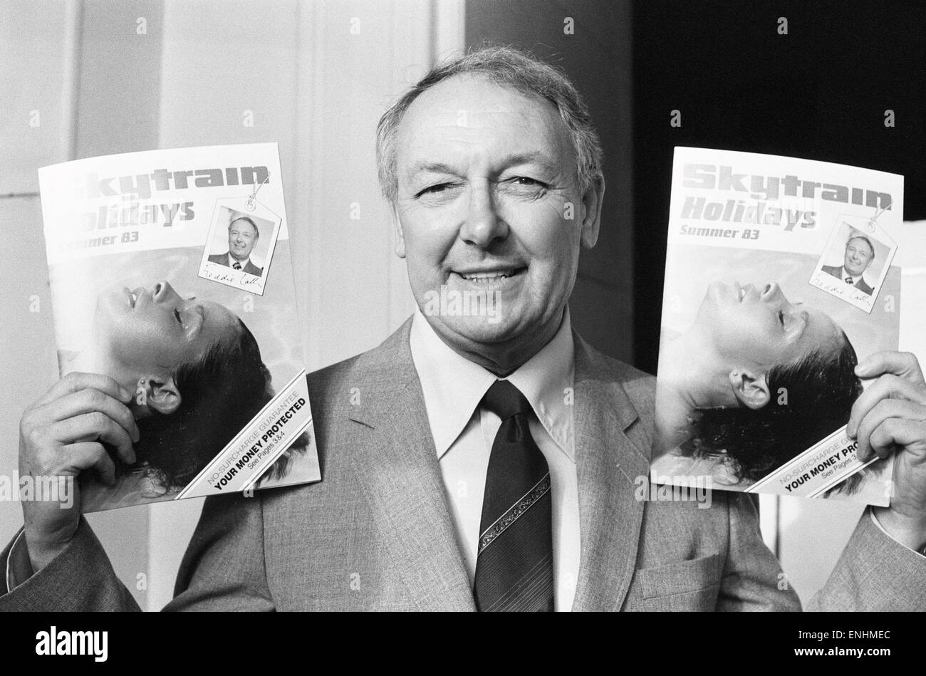 Freddie Laker announces his new business venture at the Savoy Hotel in London with new company Skytrain Holidays. He has been given the OK to fly holiday makers to many parts of the world. 17th December 1982. Stock Photo