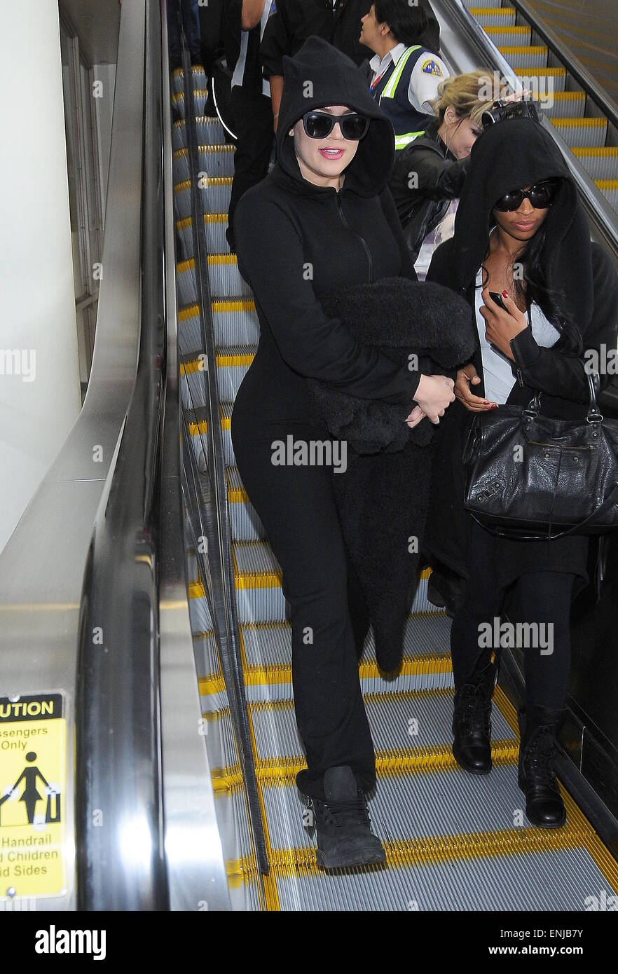 Khloe Kardashian arrives at Los Angeles International Airport (LAX