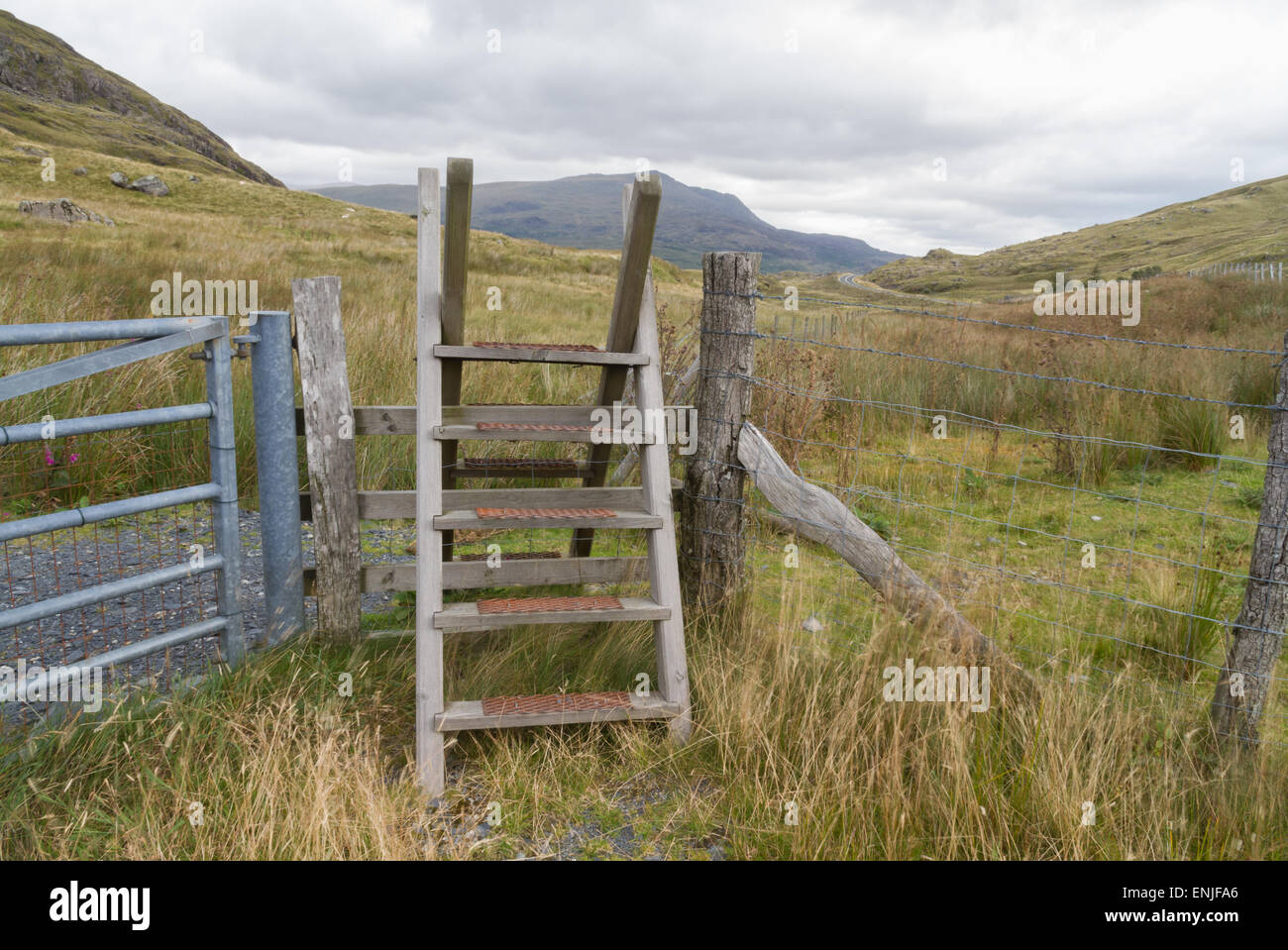 Ladder over fence hires stock photography and images Alamy