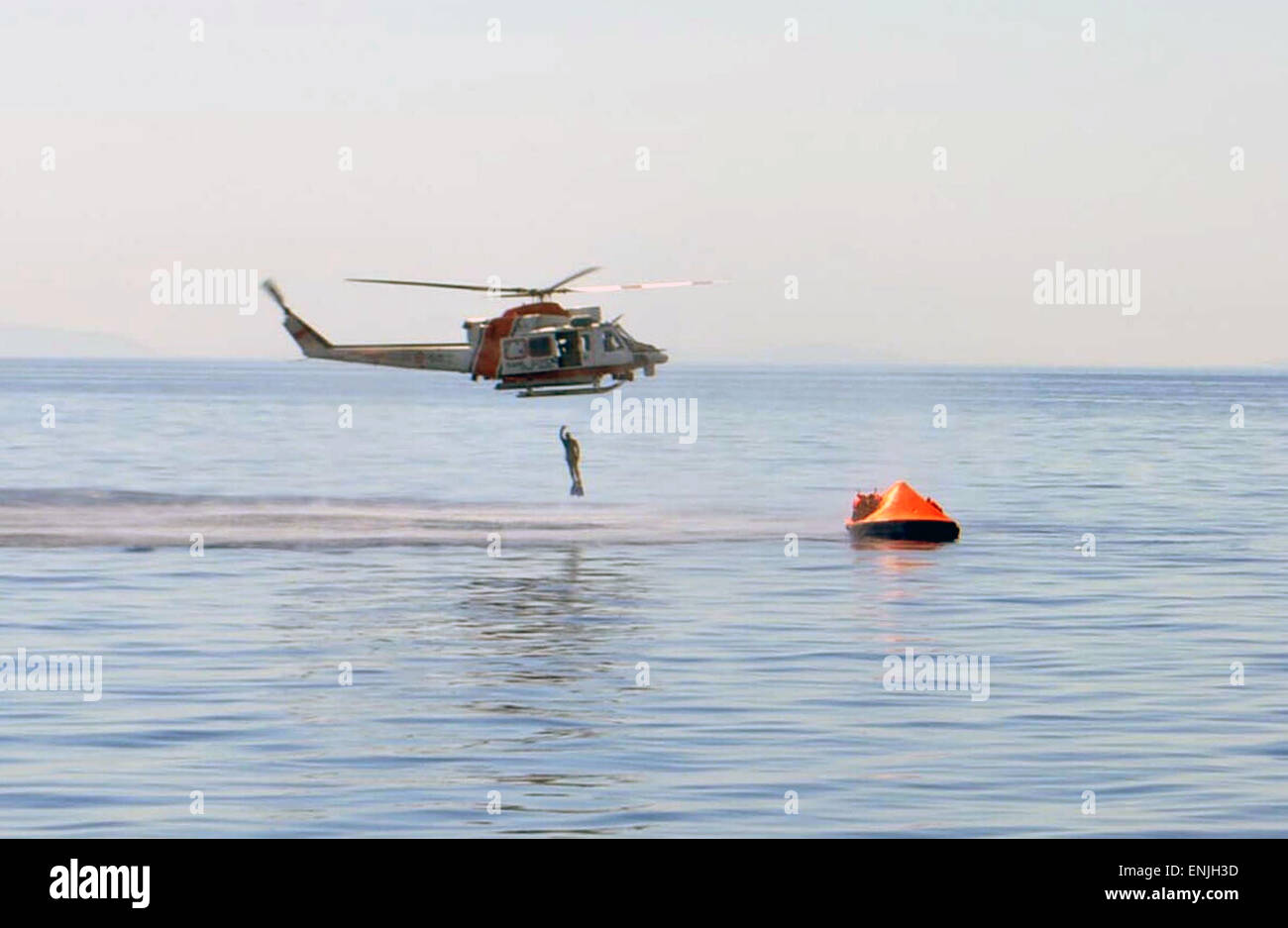 Ankara. 6th May, 2015. A Turkish rescue helicopter takes part in an military exercise in the Aegean Sea on May 6, 2015. The Turkish Armed Forces (TSK) started a 3-day military exercise in the Aegean Sea on Wednesday. The aim of the military exercise is to improve the TSK's capability for search and rescue operations in land and sea incidents, the state-run Anadolu Agency reported. © Xinhua/Alamy Live News Stock Photo