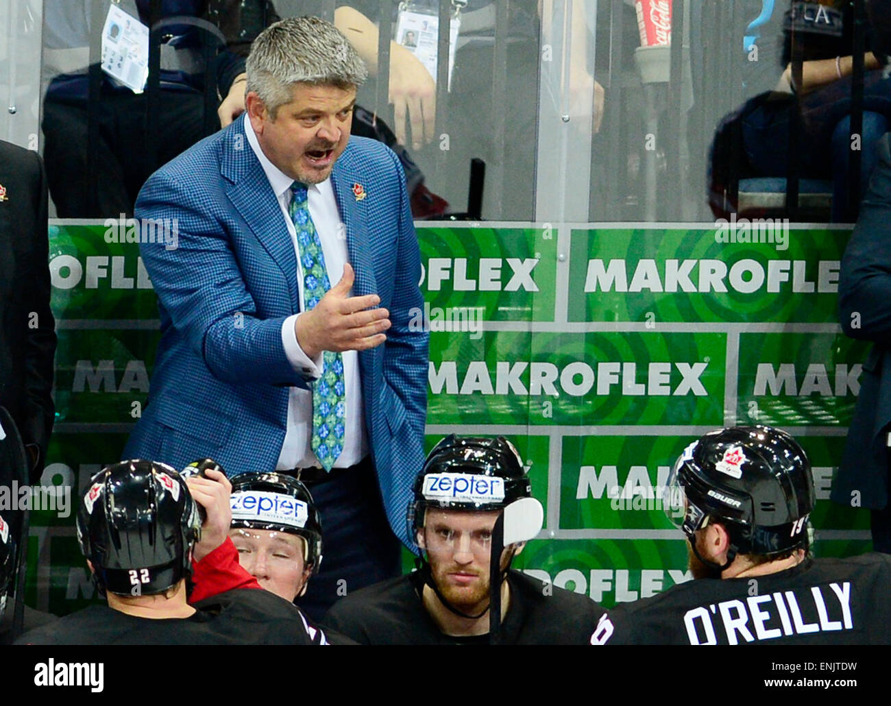 Prague, Czech Republic. 6th May, 2015. Canadian coach Todd McLellan gestures during the Ice Hockey World Championship Group A match Sweden vs Canada in Prague, Czech Republic, May 6, 2015. © Roman Vondrous/CTK Photo/Alamy Live News Stock Photo
