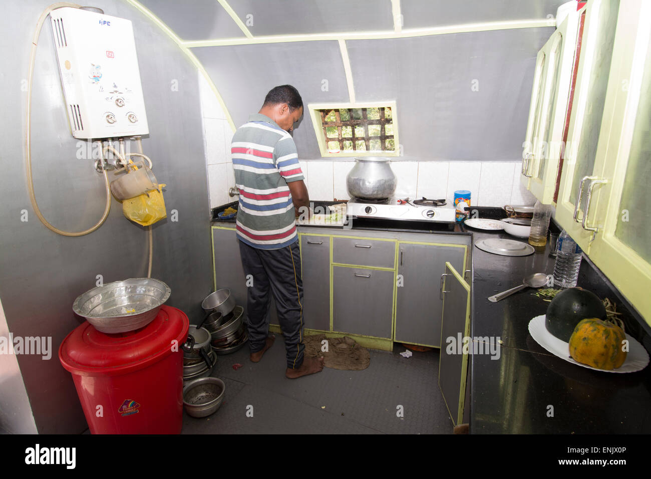 Galley Kitchen High Resolution Stock Photography And Images Alamy