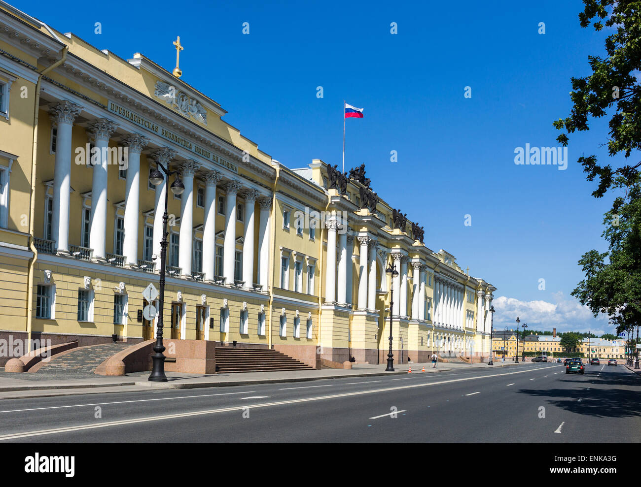 Admiralty Garden in St. Petersburg - one of the best parks in the city Admiralty Garden in St. Petersburg - one of the best parks in the city
