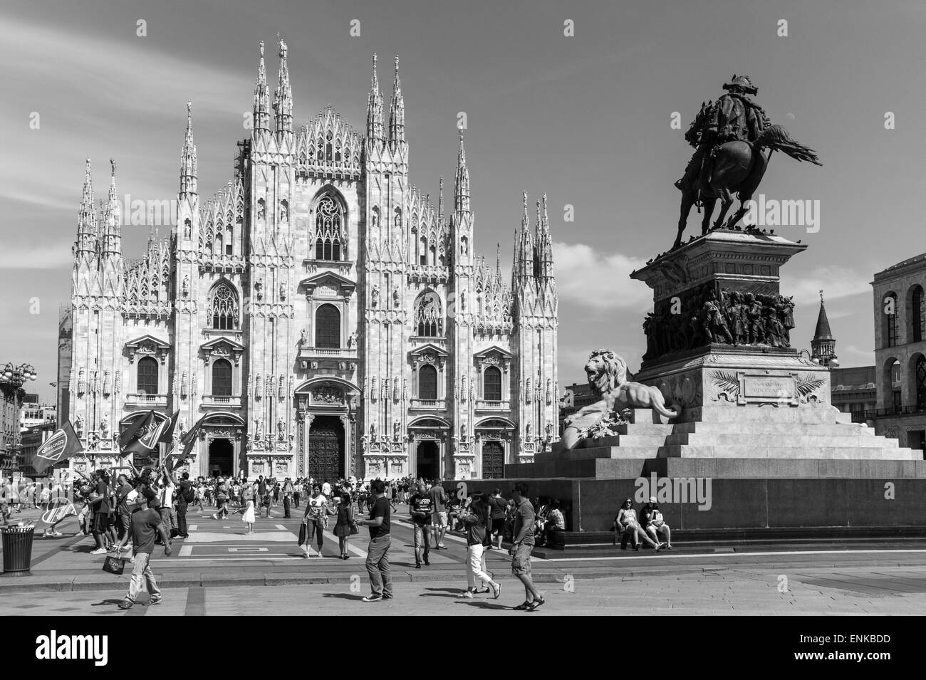 Monuments in milan hires stock photography and images Alamy