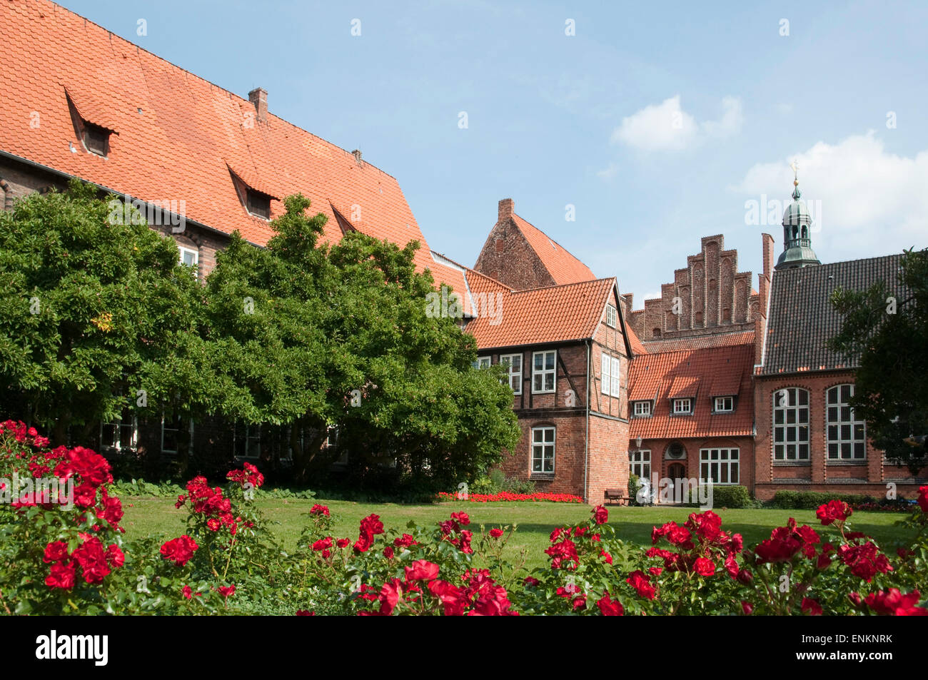 Rathausgarten, Altstadt, Lueneburg, Niedersachsen, Deutschland |  garden of guild hall,  Lueneburg, Lower Saxony, Germany Stock Photo