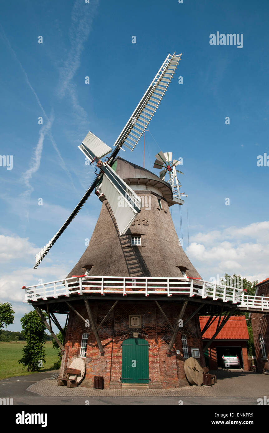 Windmuehle Bagband, Ostfriesland, Niedersachsen, Deutschland | Windmill Bagband, Ostfriesland, Lower Saxony, Germany Stock Photo