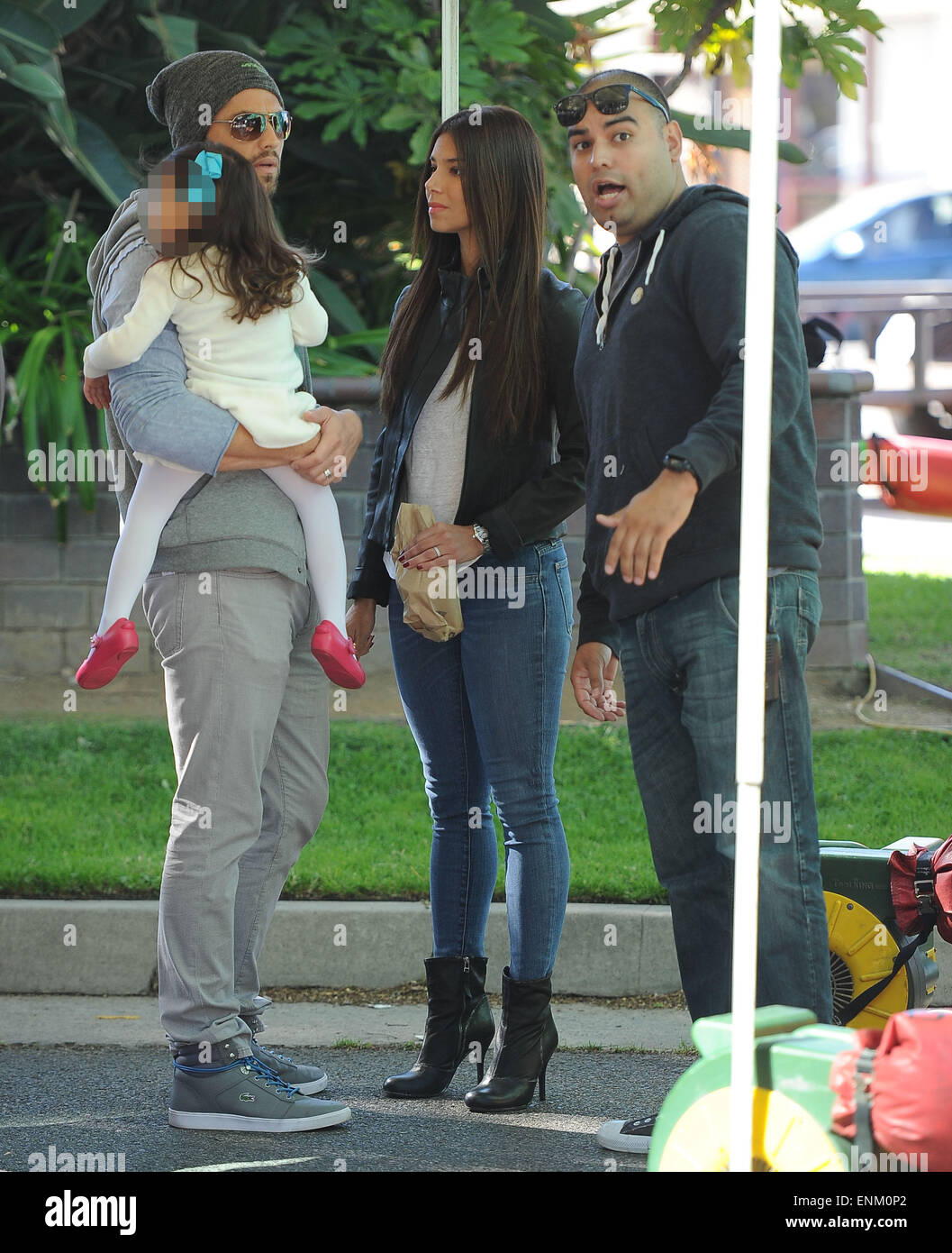 Roselyn Sanchez and husband Eric Winter take their daughter, Sebella to the Farmers Market  Featuring: Roselyn Sanchez,Eric Winter,Sebella Rose Winter Where: Los Angeles, California, United States When: 02 Nov 2014 Stock Photo