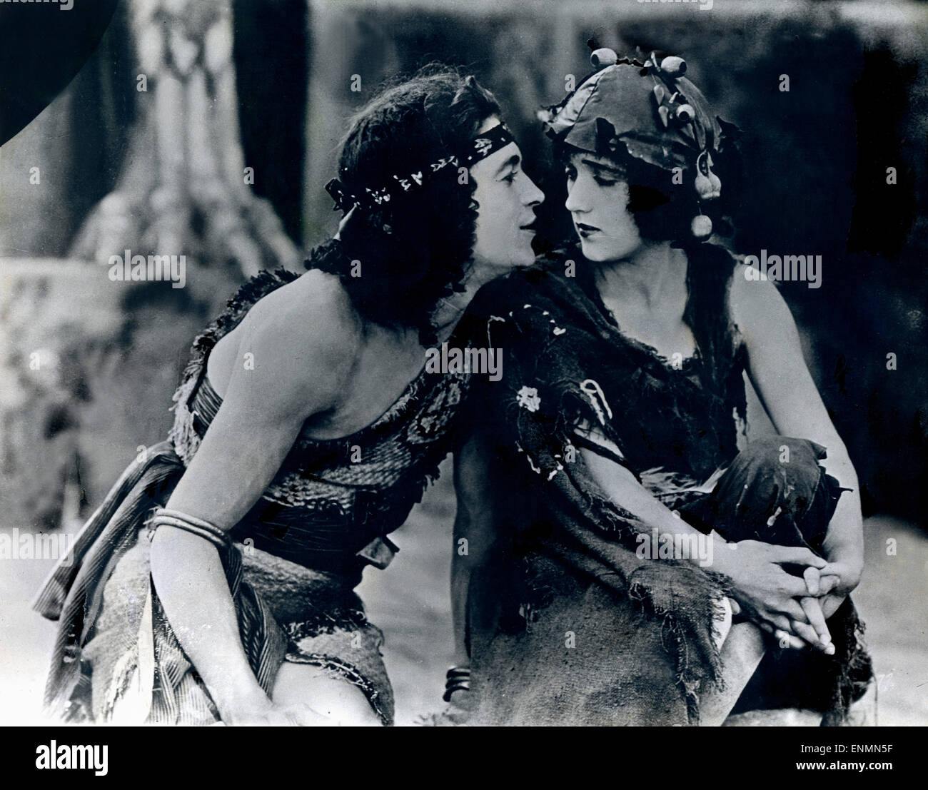 Intolerance, USA 1916, aka: Love's Struggle Throughout the Ages, Regie: D. W. Griffith, Darsteller: Elmer Clifton, Constance Tal Stock Photo