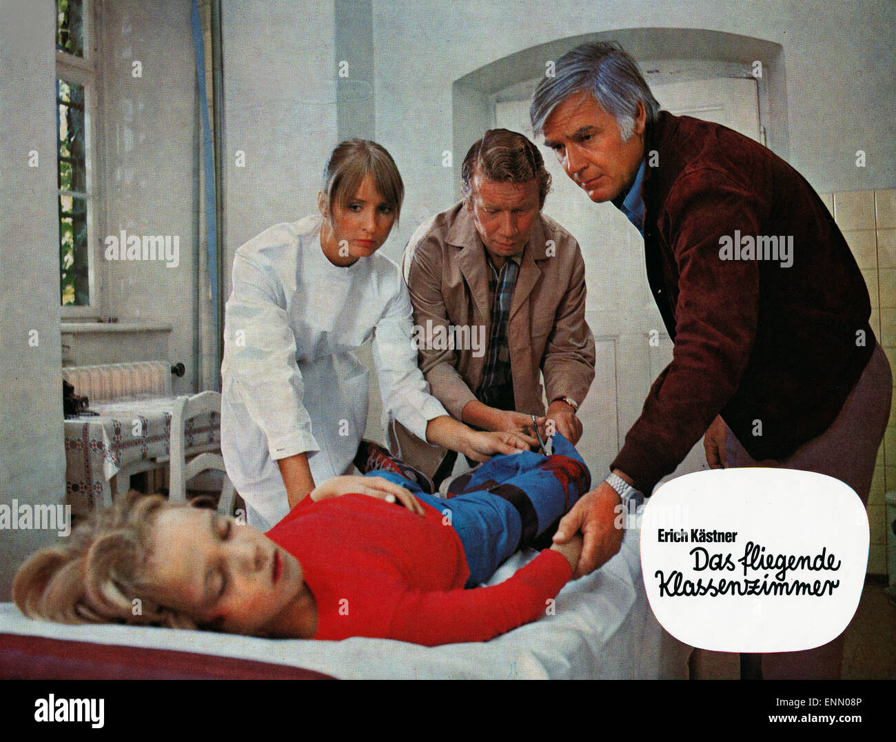 Das Fliegende Klassenzimmer Deutschland 1973 Regie Werner Jacobs Darsteller Joachim Fuchsberger Daniel Muller Heinz Reinc Stock Photo Alamy