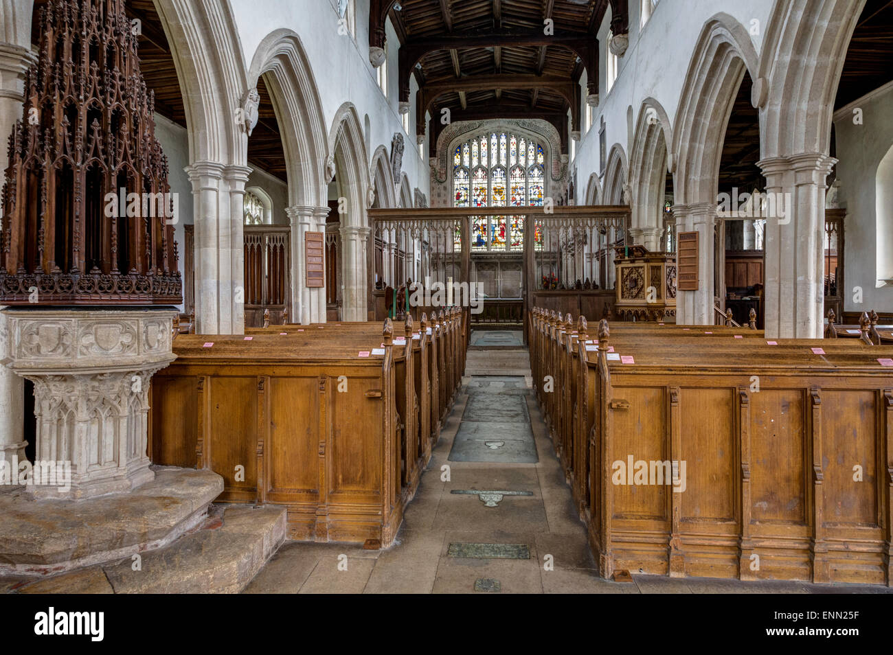 UK, England, Ewelme.  St. Mary the Virgin Church, 15th Century.  Baptismal Font and Carved Wooden Cover on left. Stock Photo