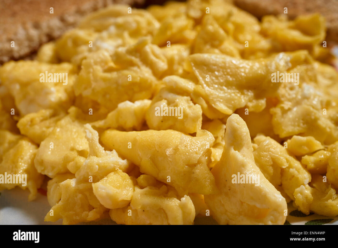 Scrambled eggs and whole wheat (or wholemeal) toast Stock Photo - Alamy