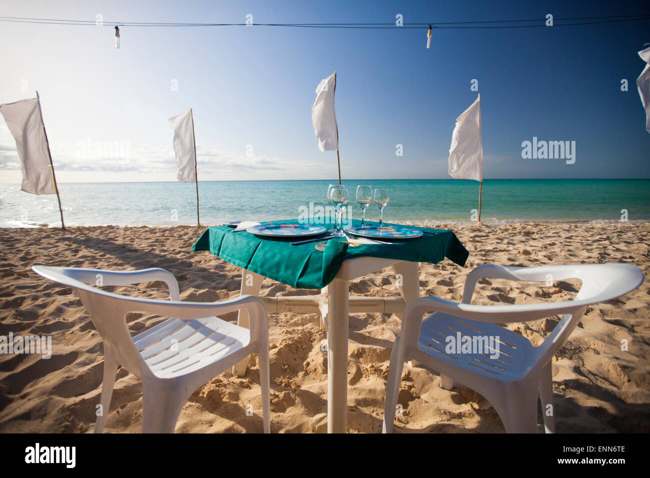 Beachside dining on Playa La Jaula beach, Cayo Coco, Cuba. Stock Photo