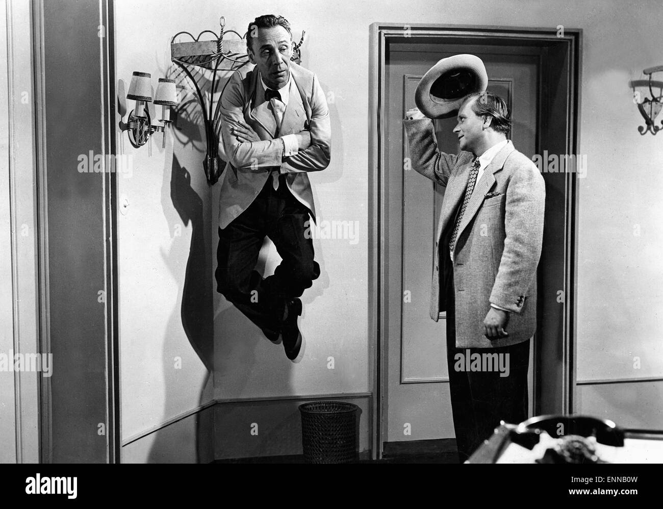 Man lebt nur einmal, Deutschland 1952, Regie: Ernst Neubach, Darsteller: Rudolf Platte, Erich Fiedler (?) Stock Photo