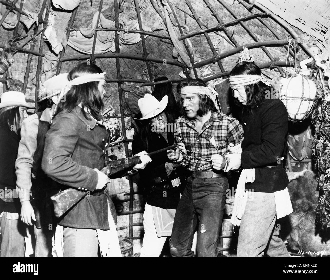 Apache, USA 1954, Regie: Robert Aldrich, Darsteller: Charles Buchinski / Bronson, Frank McGrath, Burt Lancaster, Bob Morgan Stock Photo