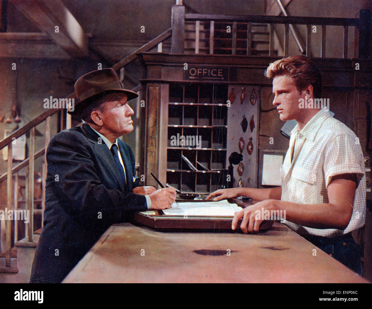 Bad Day at Black Rock; USA; 1955; aka Stadt in Angst; Regie: John Sturges; Darsteller: Spencer tracy; John Ericson; Stock Photo