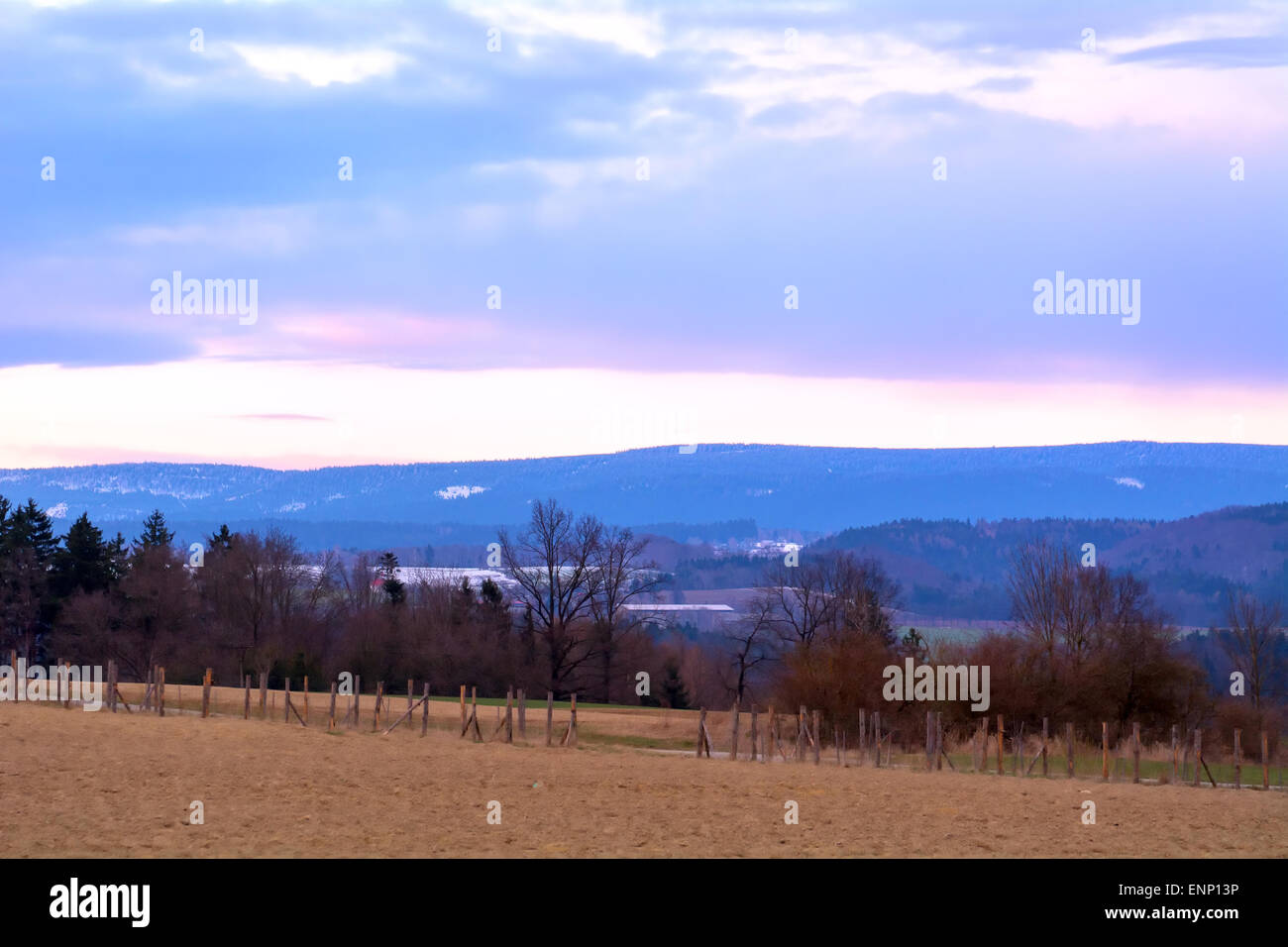Snow capped mountains hi-res stock photography and images - Alamy