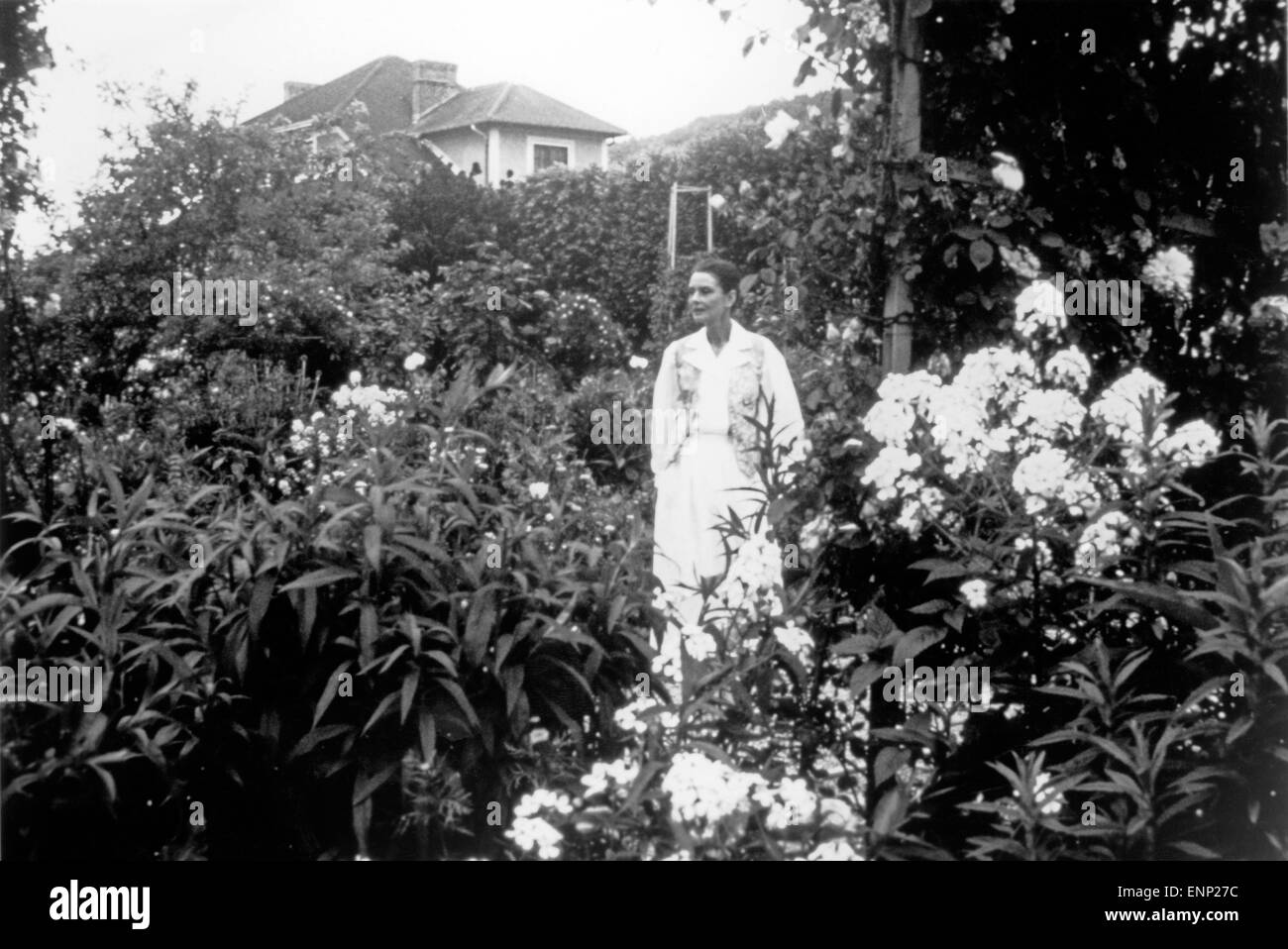 Gardens of the world with Audrey Hepburn, TV Mini Serie, 1993 Stock