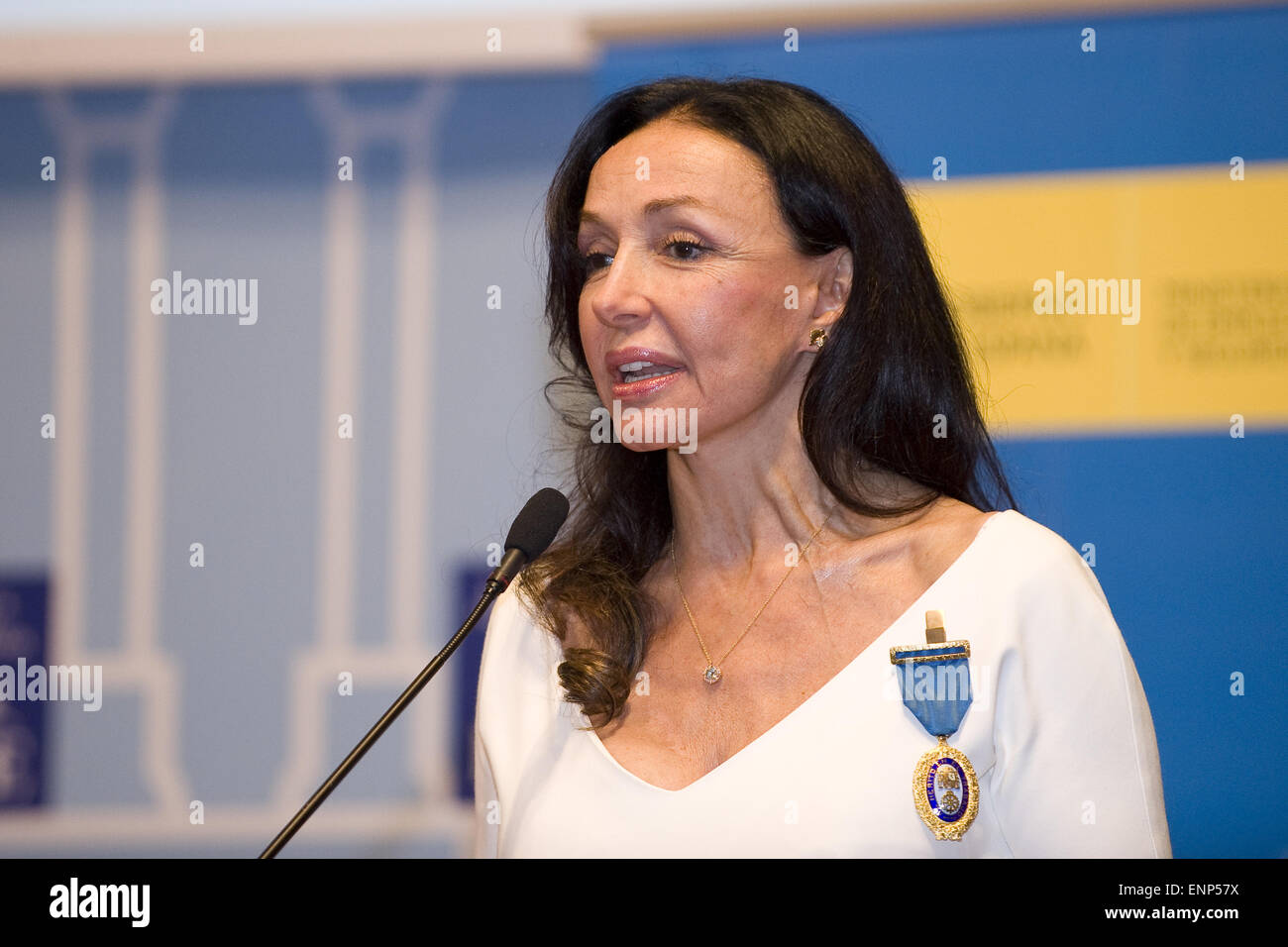 Esther koplowitz hi-res stock photography and images - Alamy