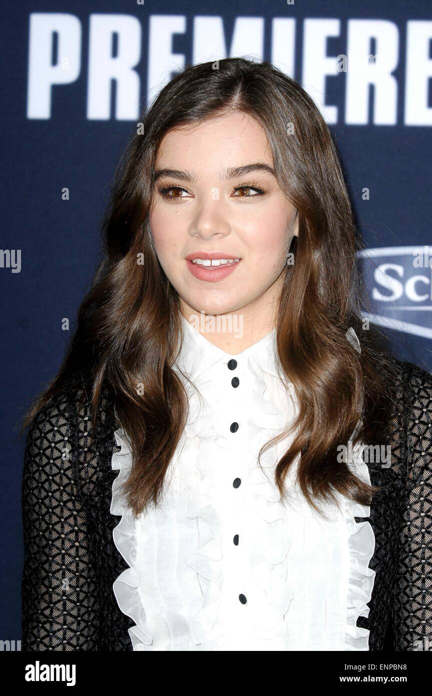 Hailee Steinfeld Pitch Perfect 2 World Premiere 08/05/2015 Los Angeles