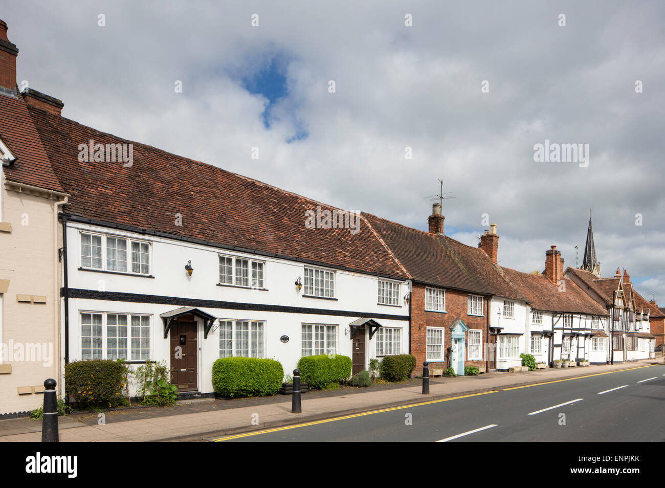 Timber frames cottages line the high street in Henley in Arden, Warwickshire, England, UK Stock Photo