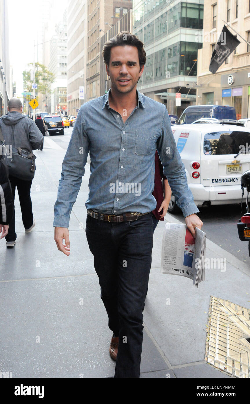 David Walton leaving NBC Studios Featuring David Walton Where New