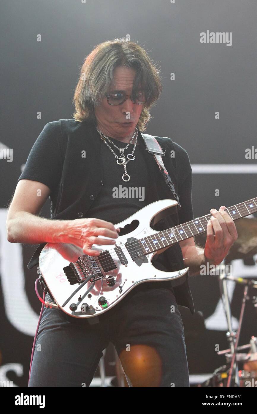 Las Vegas, NV, USA. 9th May, 2015. Steve Vai on stage for Rock in Rio USA 2015 - SAT, City of Rock, Las Vegas, NV May 9, 2015. Credit:  James Atoa/Everett Collection/Alamy Live News Stock Photo