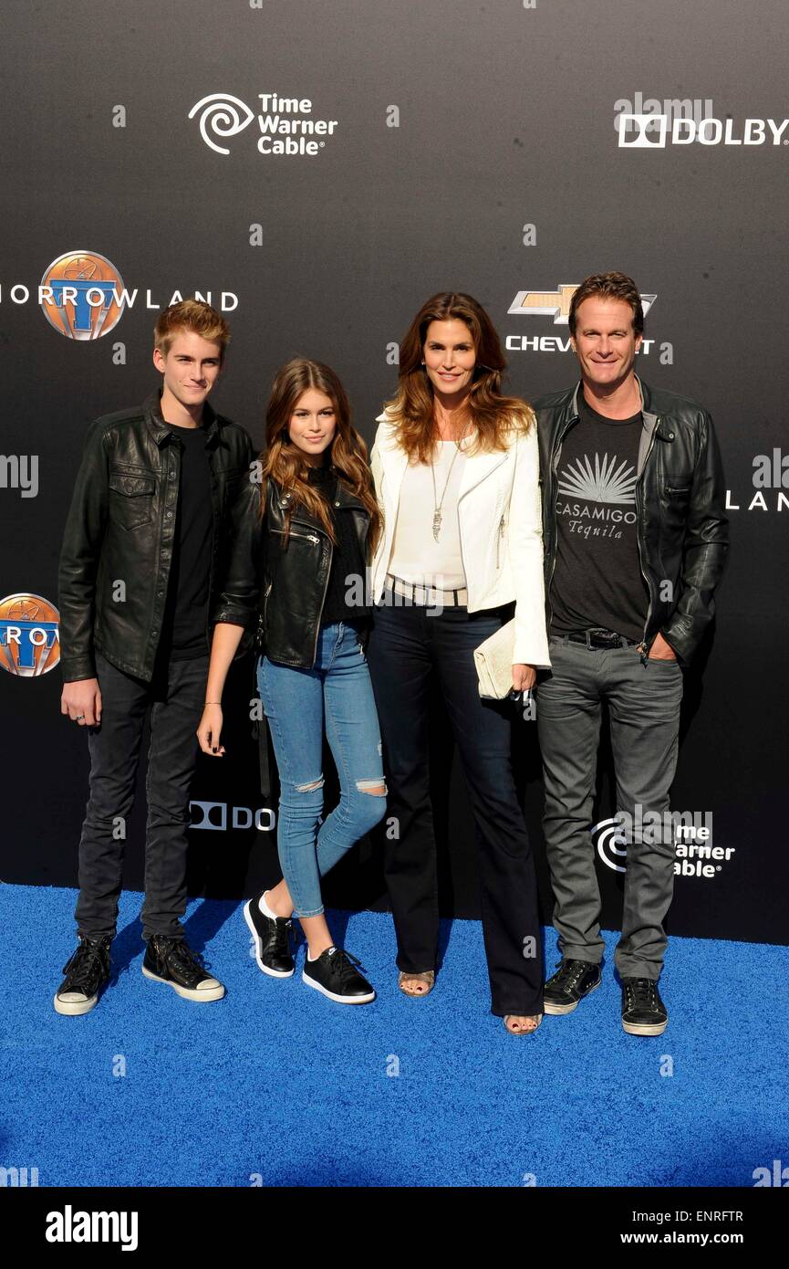 Cindy Crawford Rande Gerber Presley Gerber And Kaia Gerber Tomorrowland