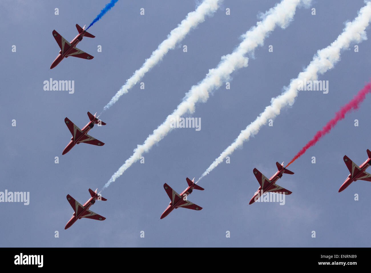 Red Arrows flypast with red white and blue jetstream at the VE70 celebrations Stock Photo