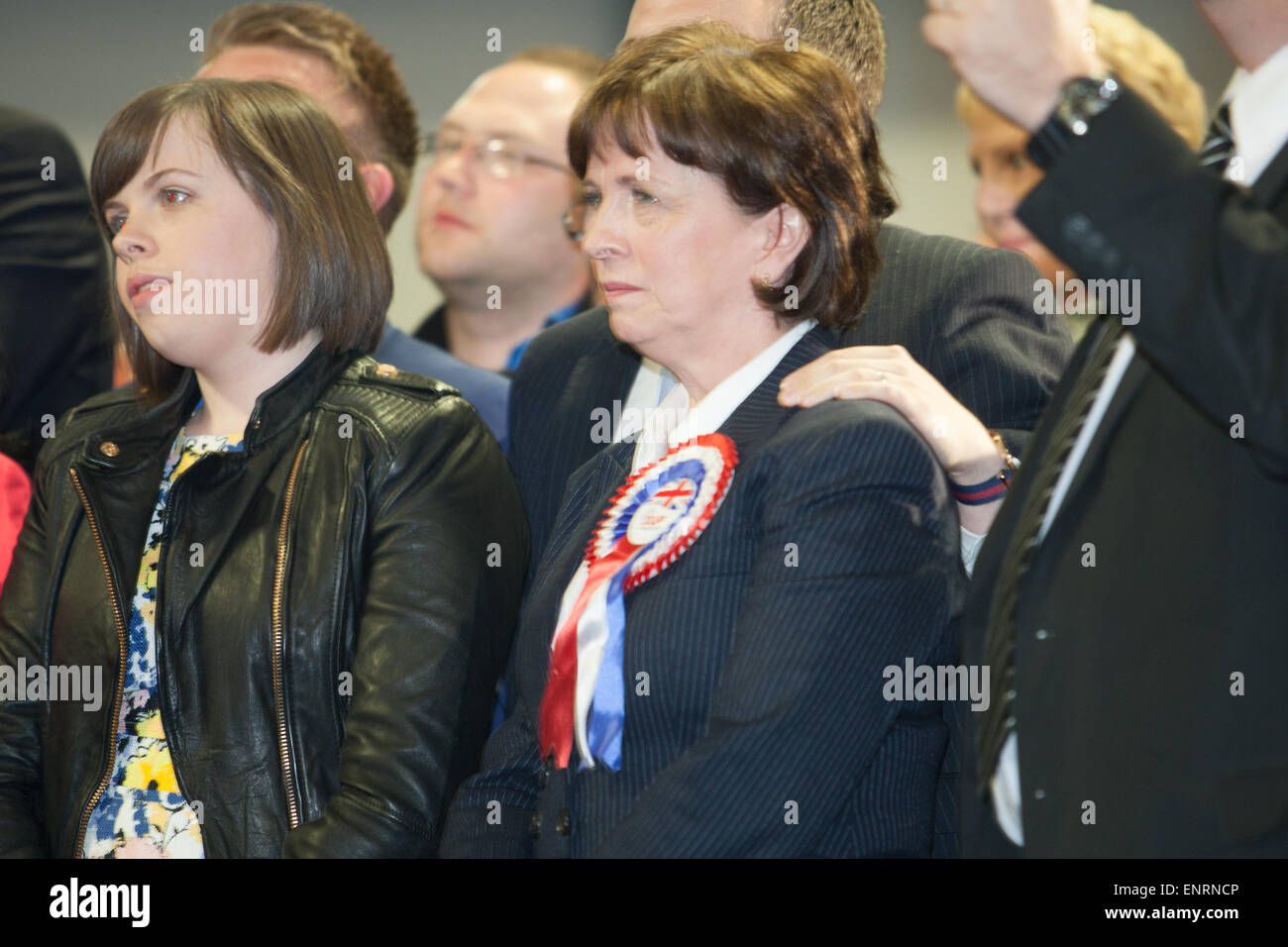 Belfast UK. 7th May 2015 General Election: Diane Dodds with daughter waiting for the the election result of the Belfast North Stock Photo