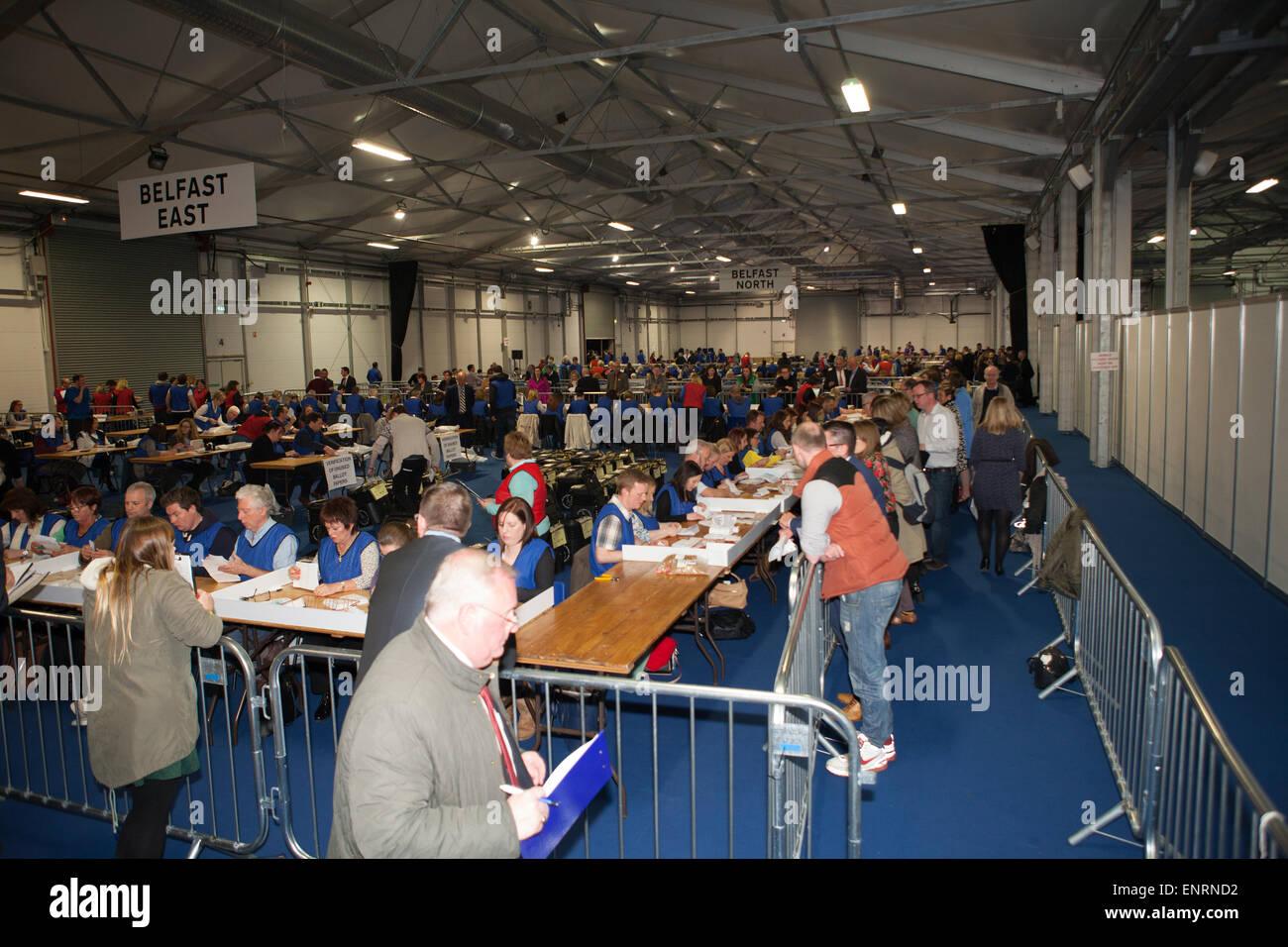 Belfast UK. 7th May 2015 General Election: Electoral Staff counting votes for the seat of Belfast East in the UK Parliamentary E Stock Photo