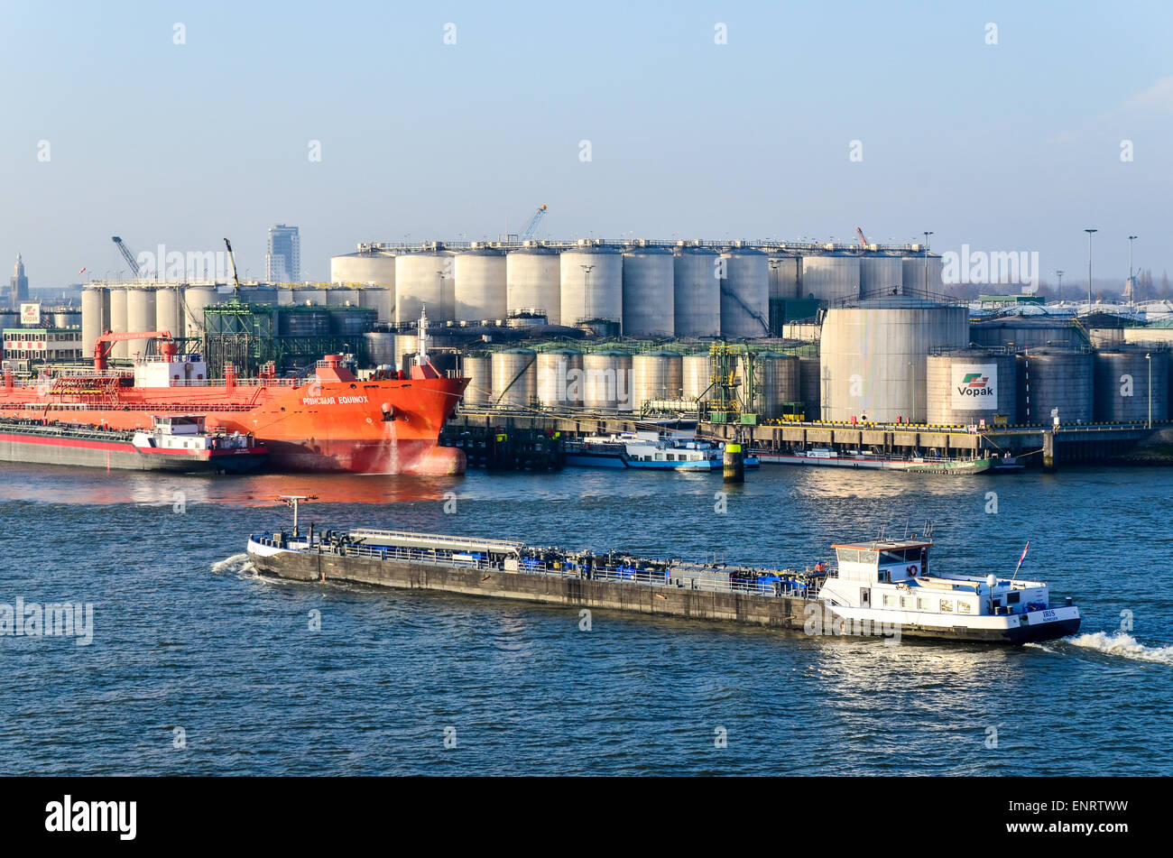 Vopak Terminal Vlaardingen Hi-res Stock Photography And Images - Alamy