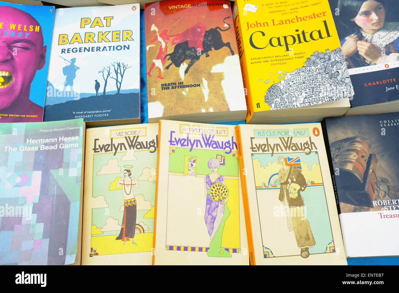 Evelyn waugh book covers hires stock photography and images Alamy