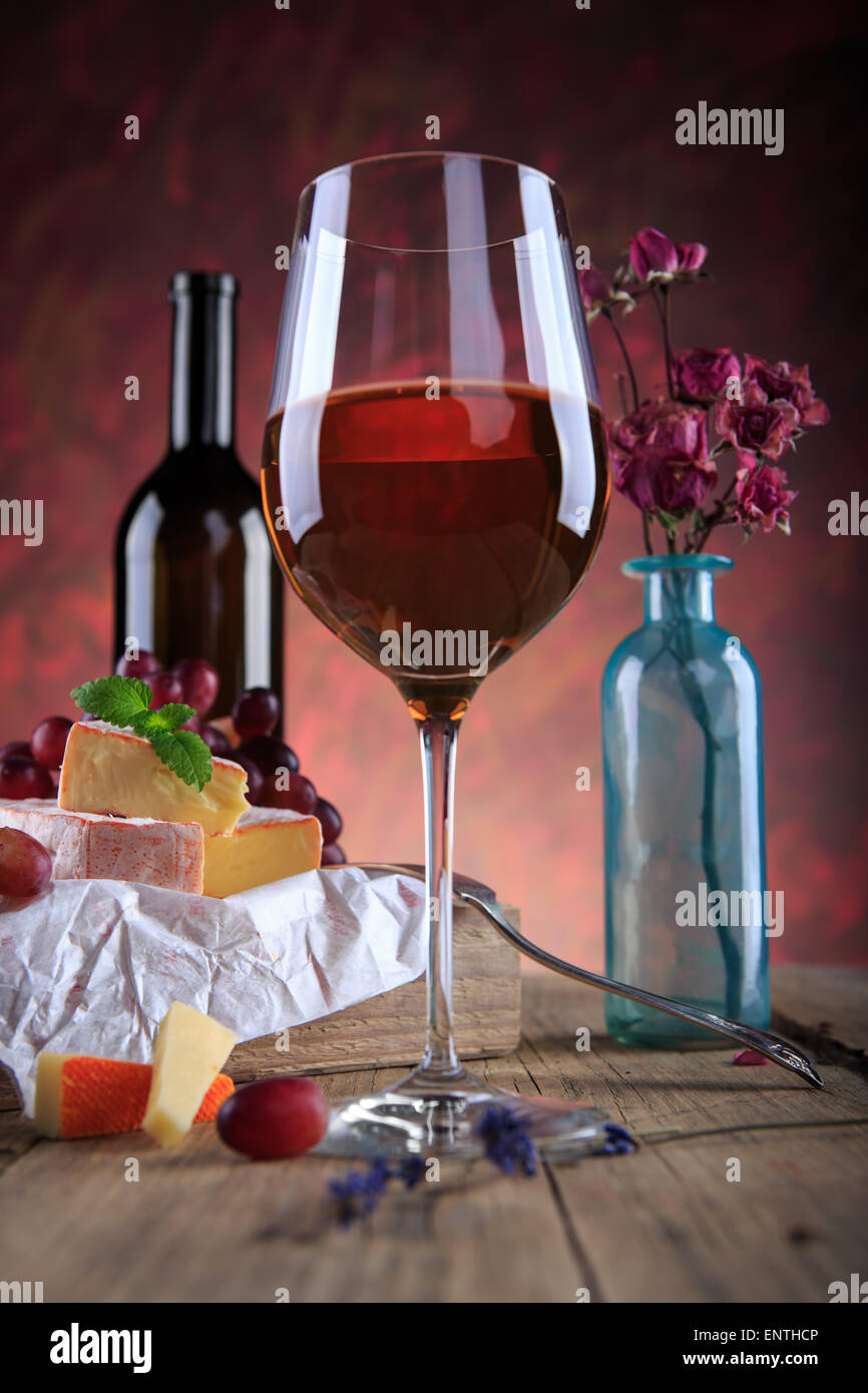 still life with wine bottle and grapes Stock Photo - Alamy