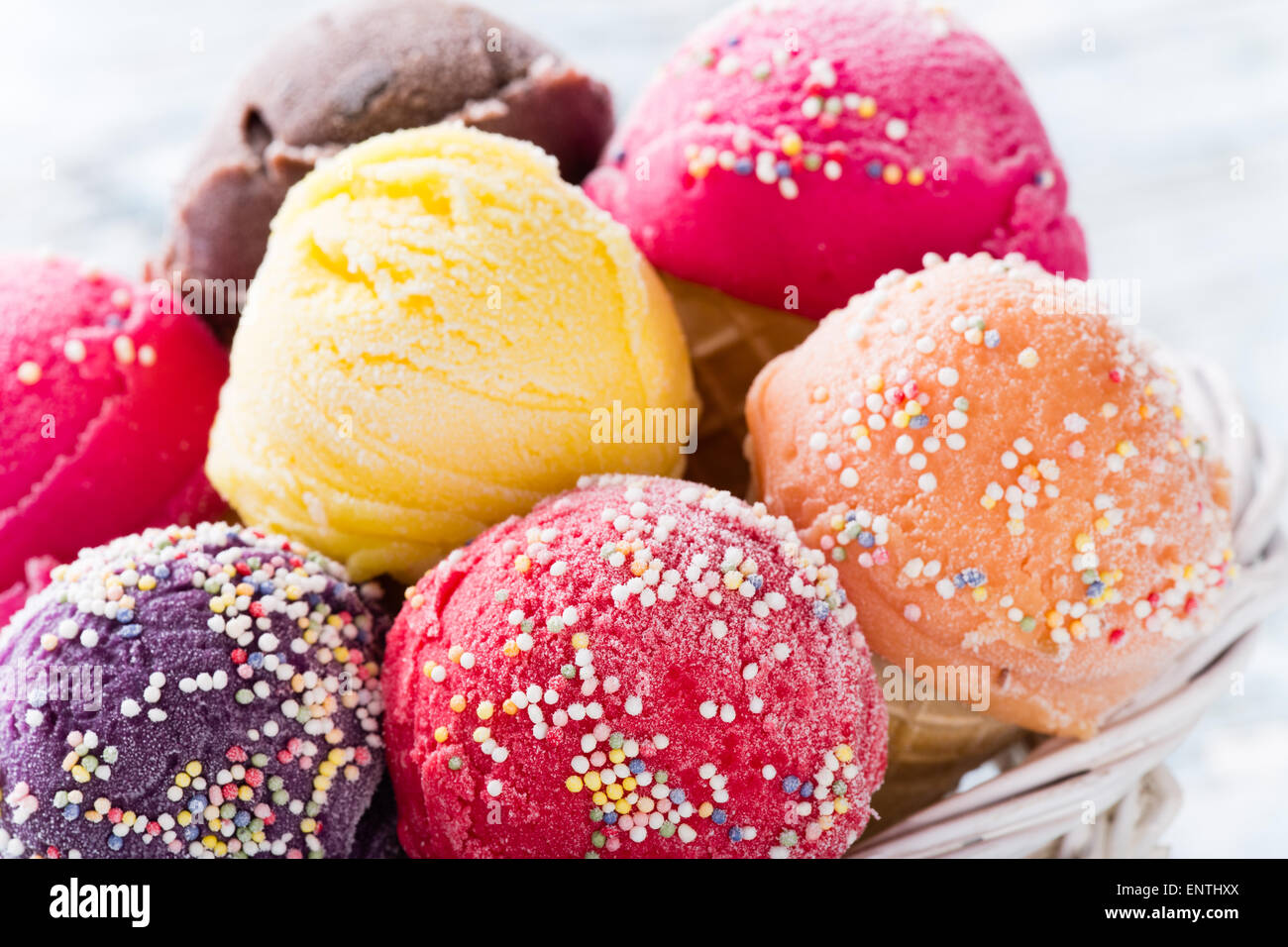 Ice cream scoops hires stock photography and images Alamy