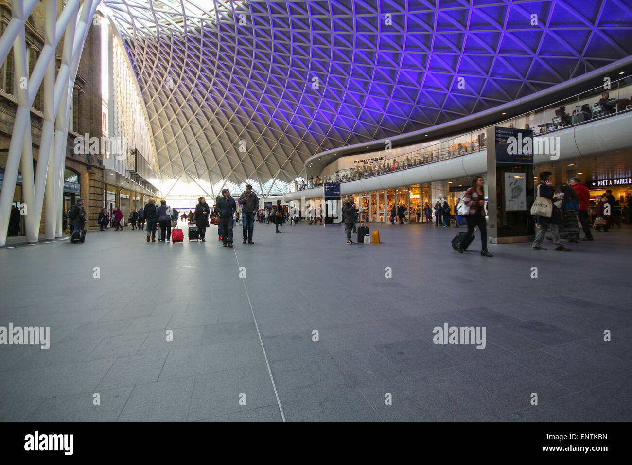 Main concourse at King's Cross railway station, London Uk Stock Photo ...