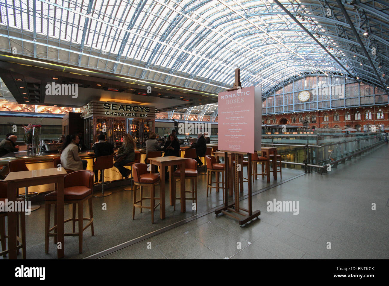Searcy's Champagne Bar and restaurant in St Pancras International Railway Station London Stock Photo