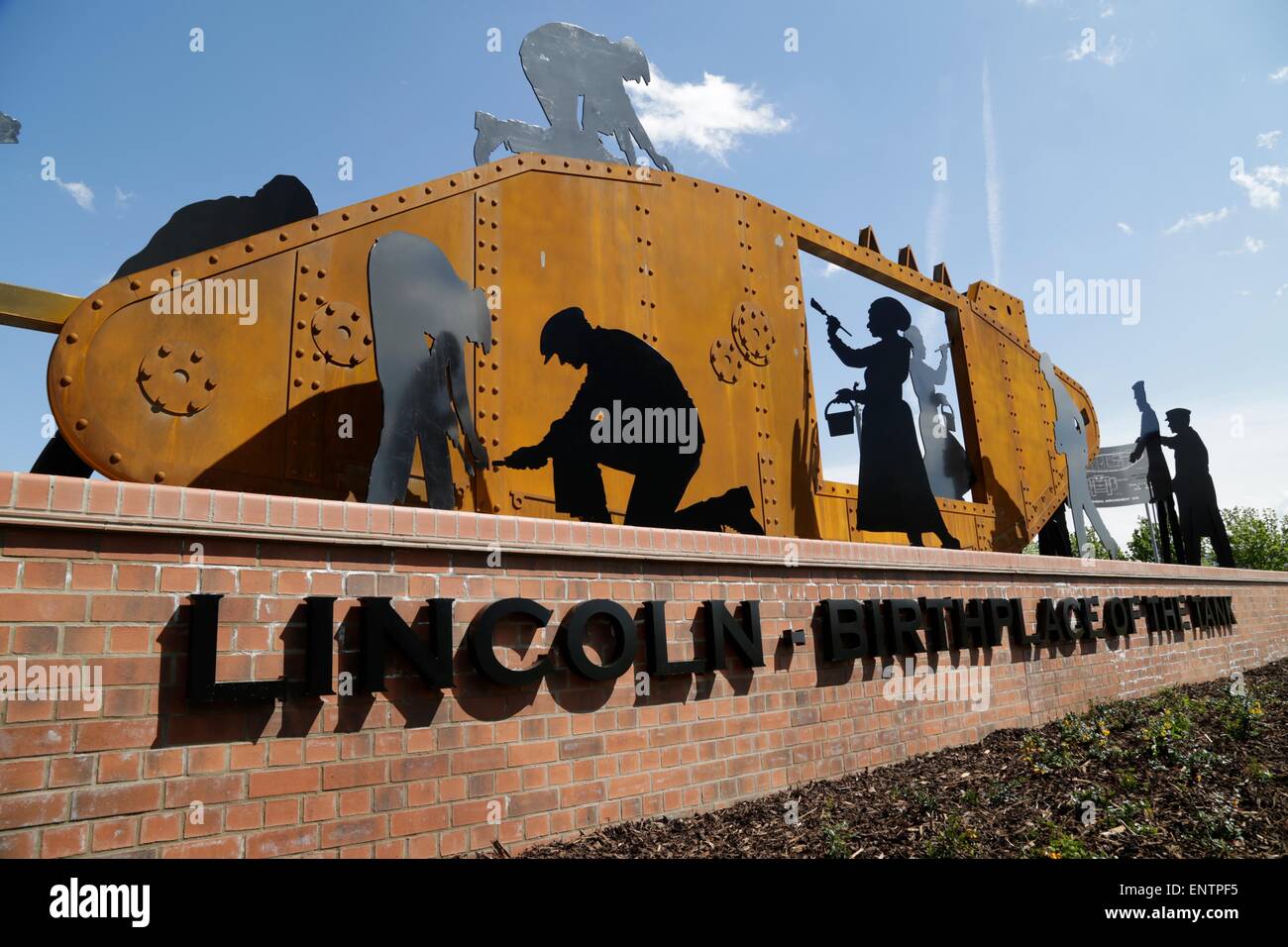 Lincoln Tank Memorial, Tritton Road Roundabout, Lincoln, Lincolnshire, UK  Stock Photo - Alamy