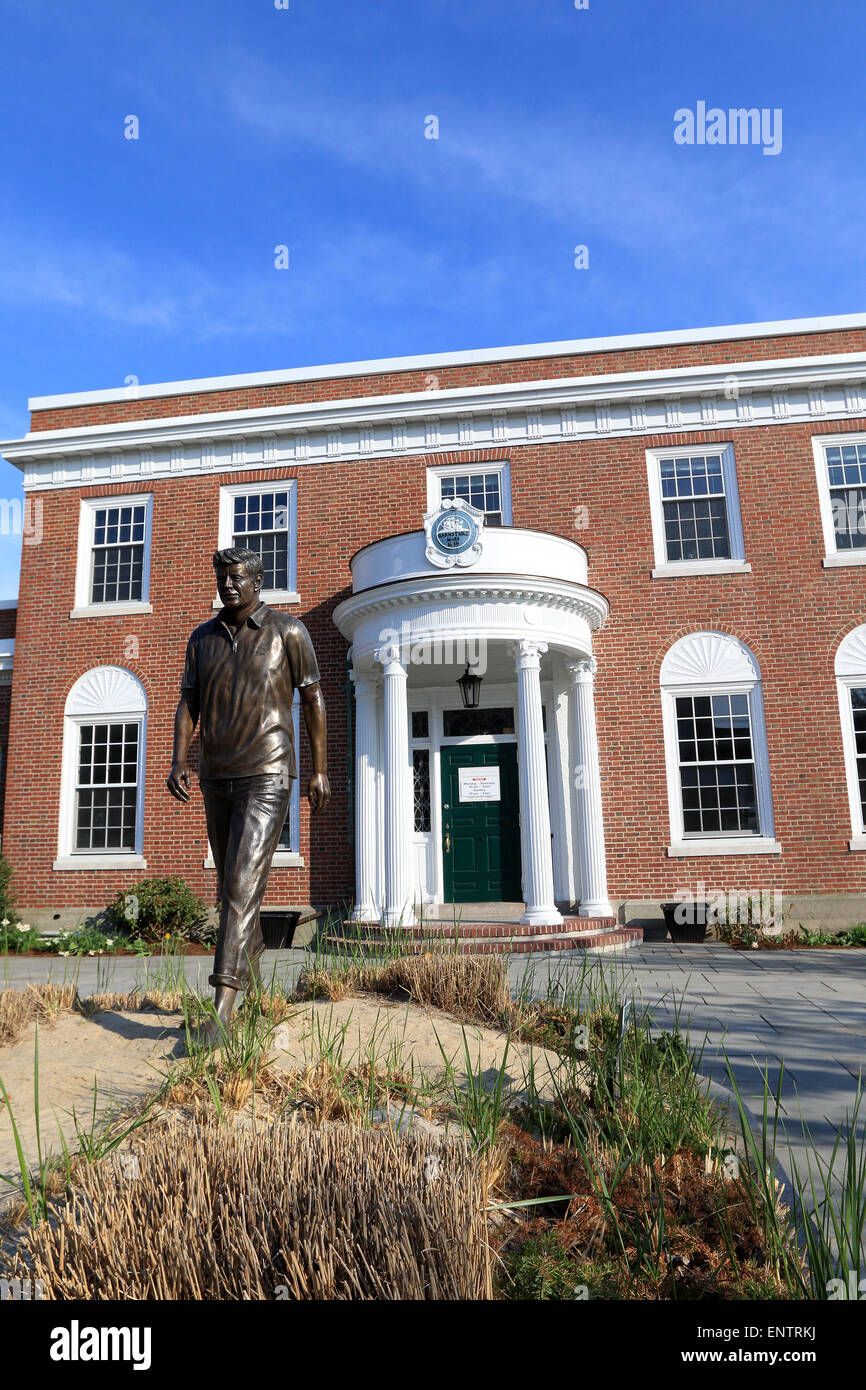 John F Kennedy, JFK museum in Hyannis Port Massachusetts. The statue depicts the times he would walk the beaches in the area. Stock Photo