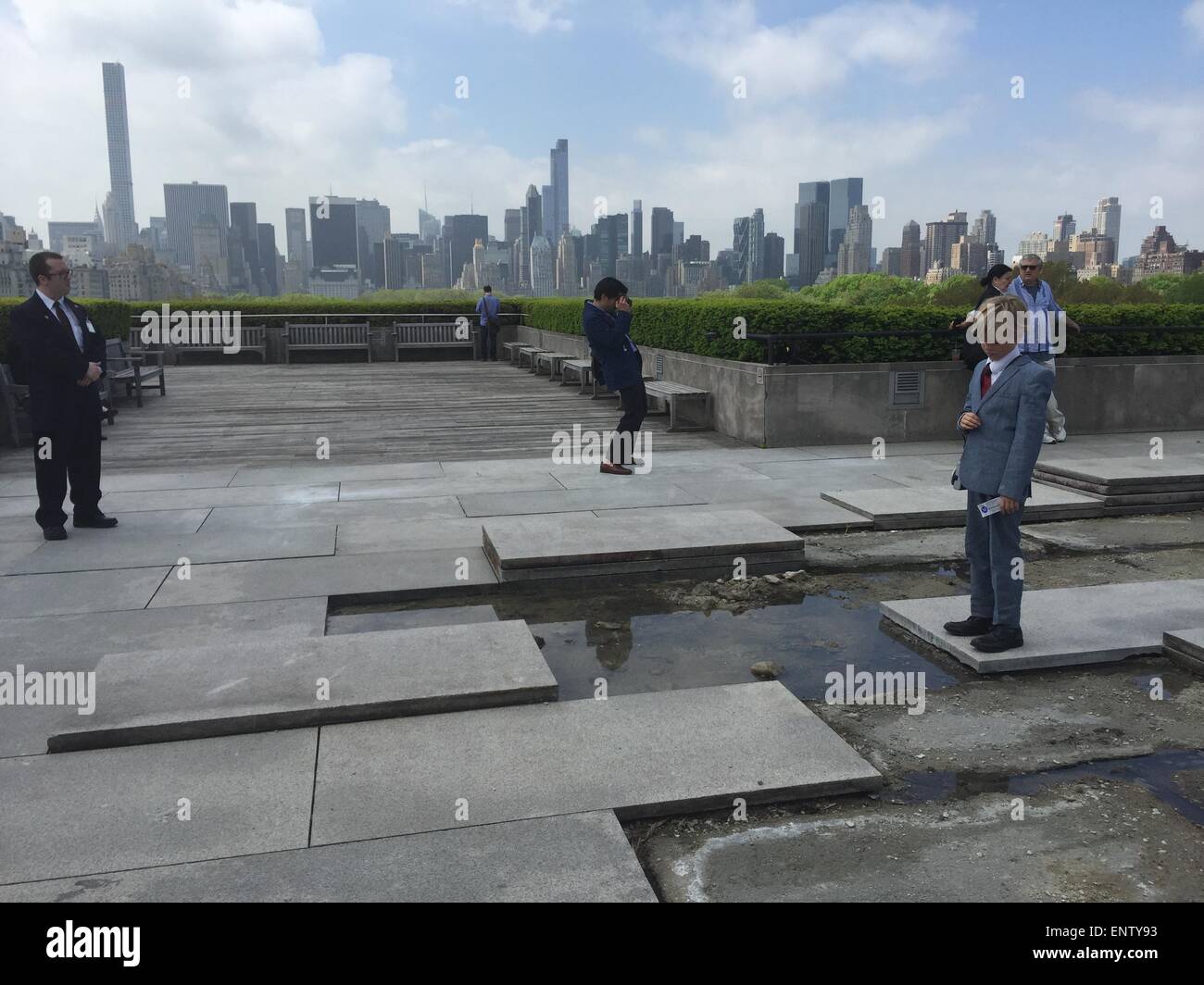 Big tore hi-res stock photography and images - Alamy