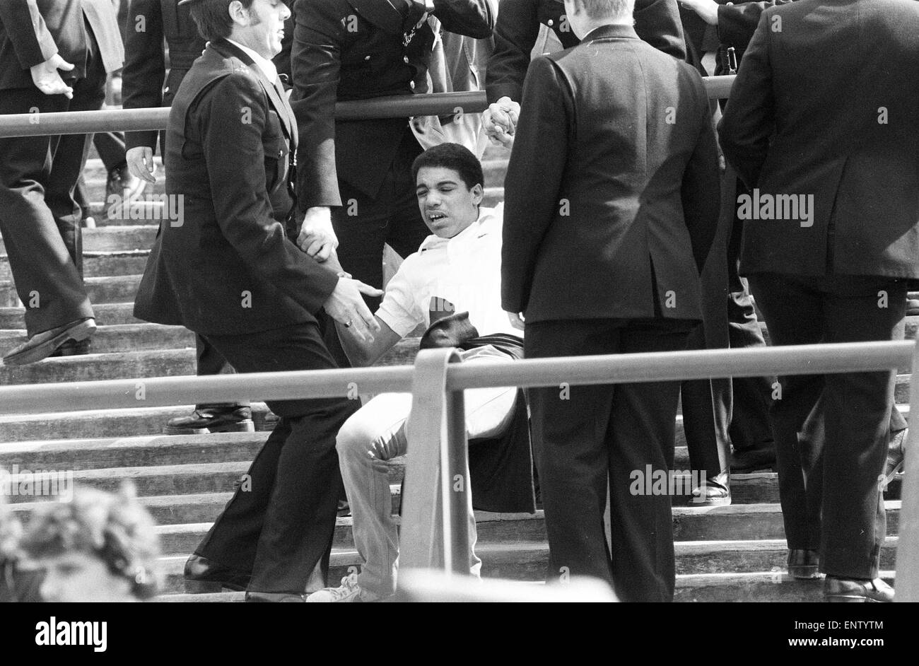 Football violence highbury hires stock photography and images Alamy