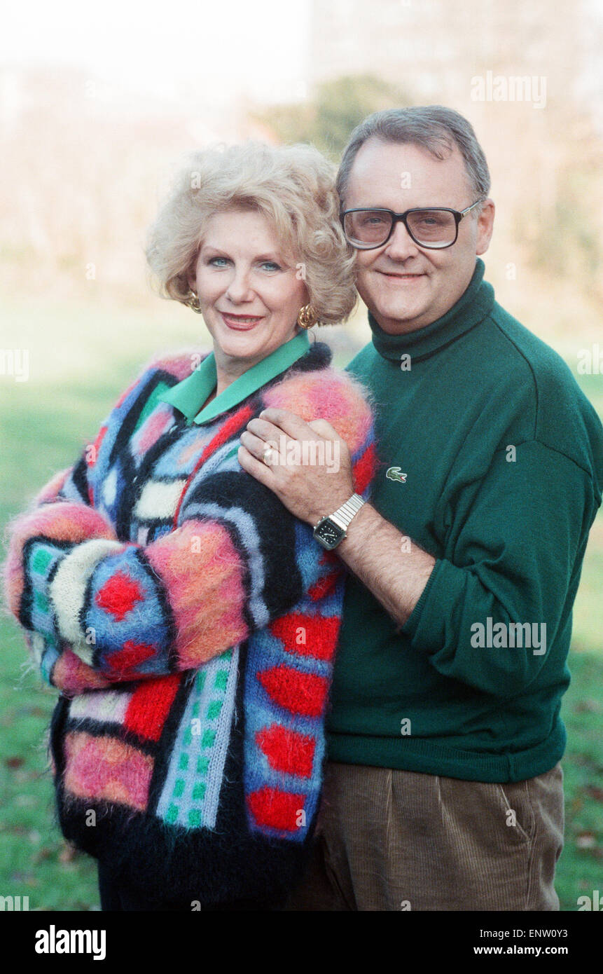 Anne Charleston & Ian Smith stars of Australian Day Time Soap Neighbours, pictured 30th November 1989. Stock Photo