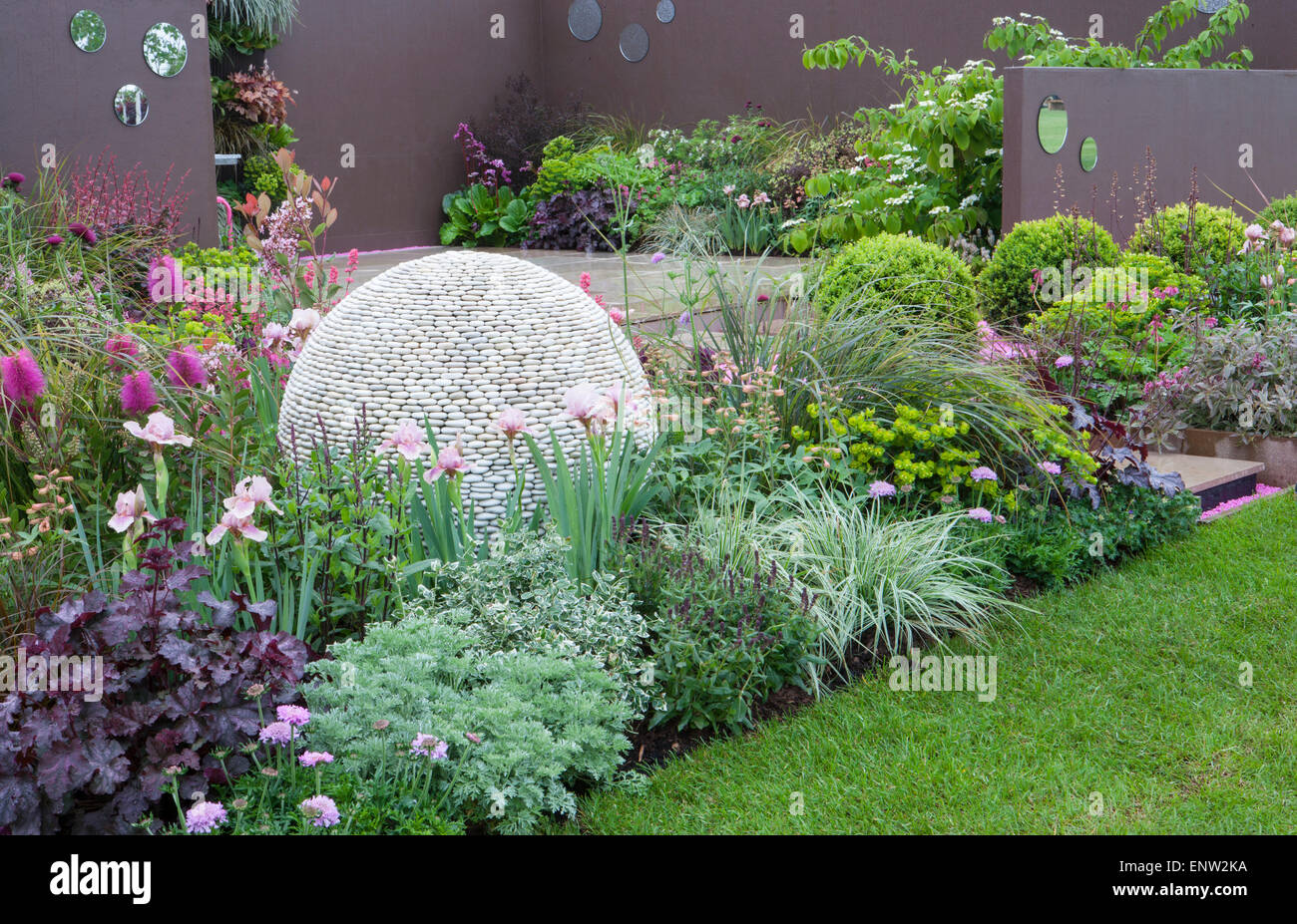 RHS Malvern spring show 2014, Blush designed by Pip Probert Outer Spaces Design Ltd awarded Silver Gilt Stock Photo