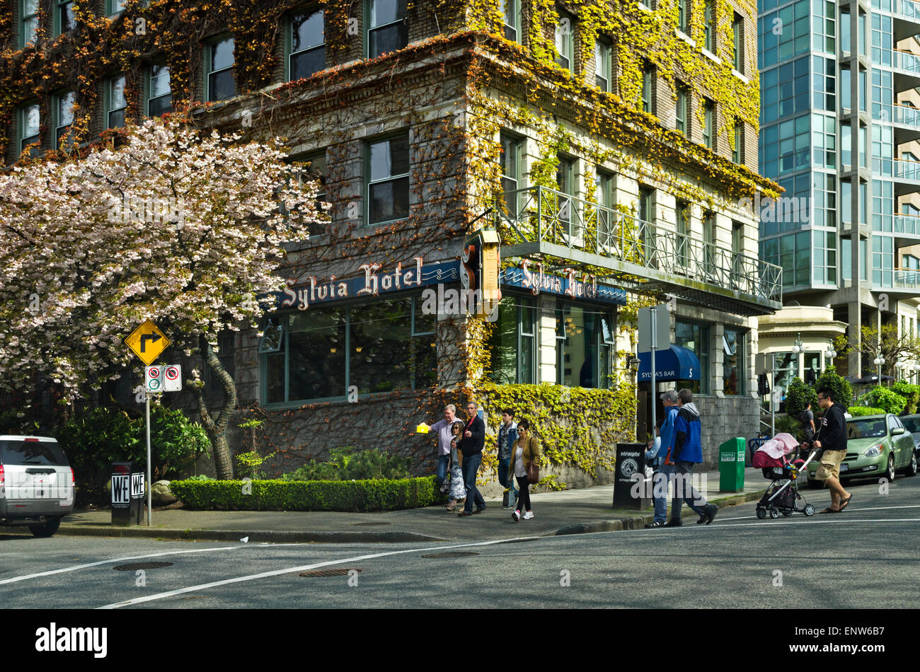 Historic Sylvia Hotel building in the West end of Vancouver in the Spring. On Beach Avenue in English Bay neighbourhood. Stock Photo