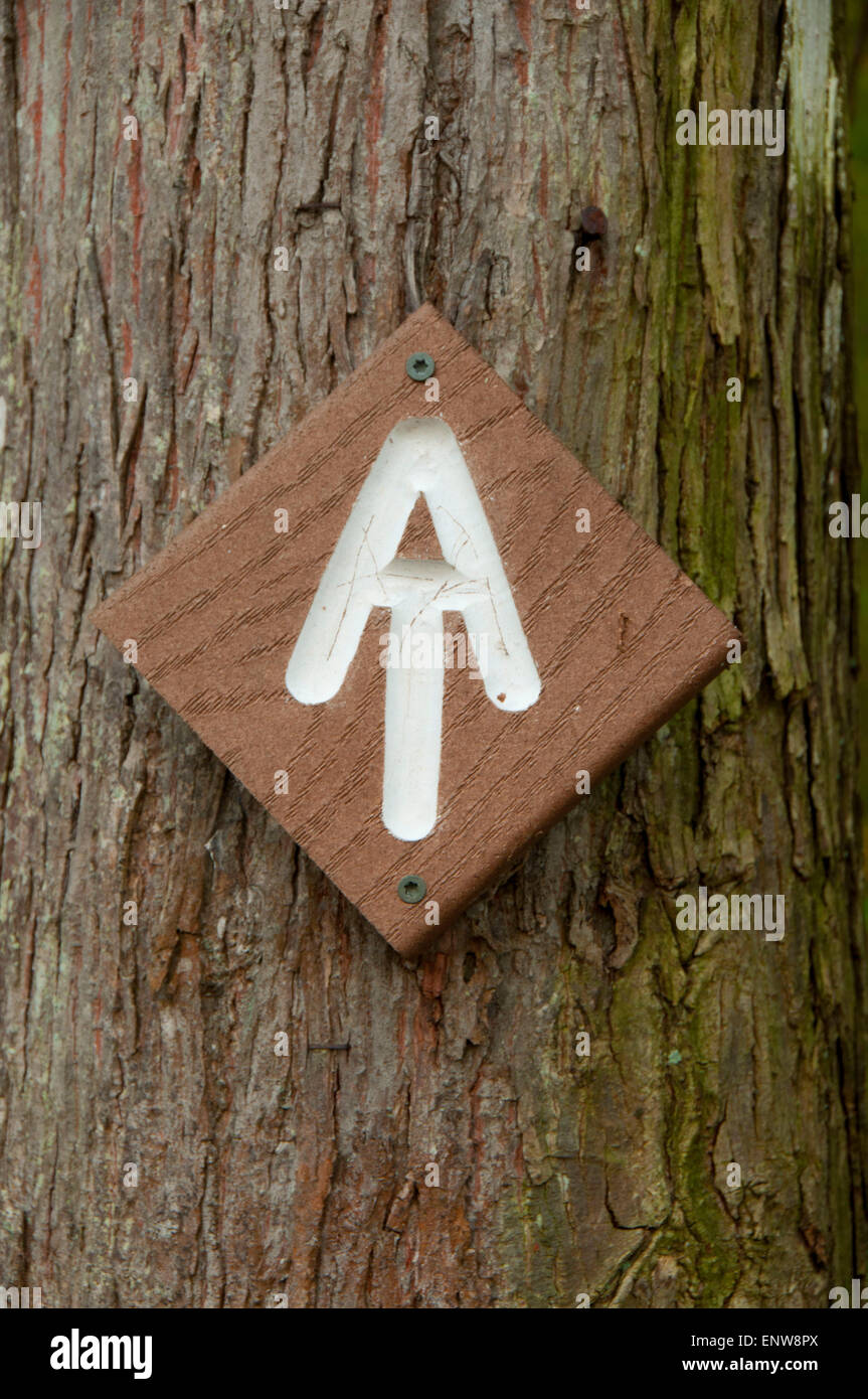 Appalachian Trail marker, Appalachian National Scenic Trail, Stanley Works Cooperative Wildlife Management Area, Connecticut Stock Photo