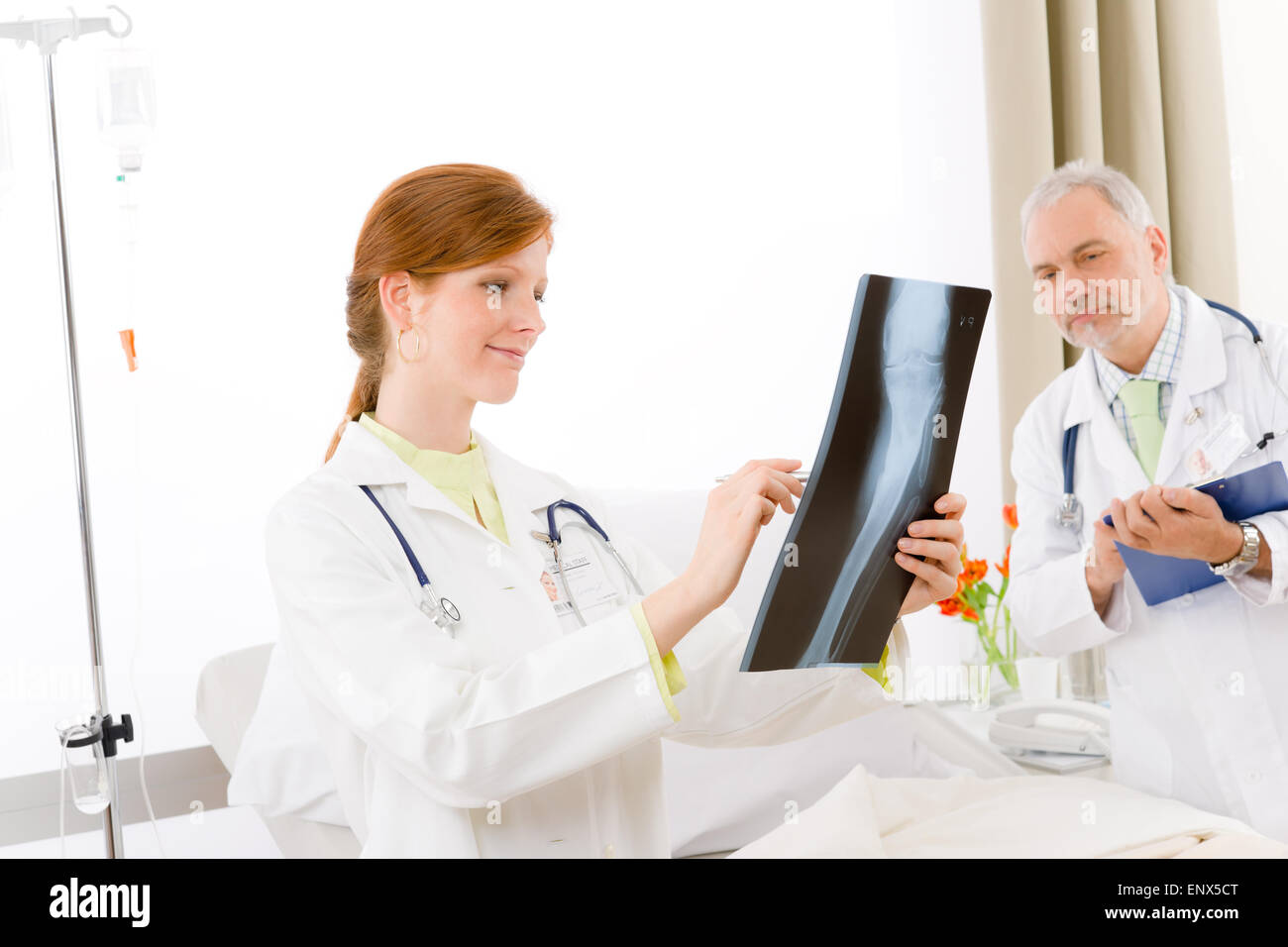 Medical team portrait doctor xray hospital Stock Photo Alamy