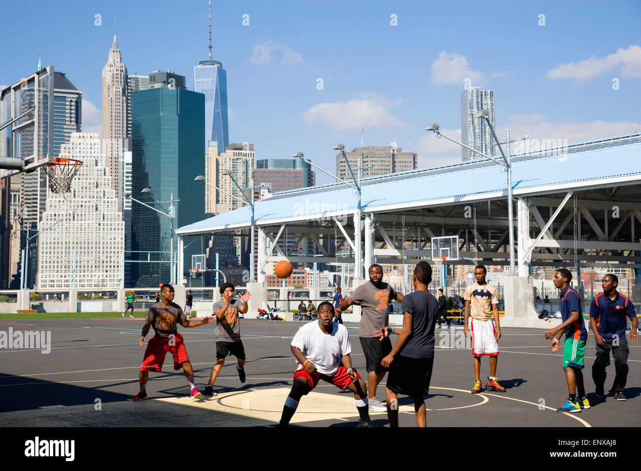 USA, New York State, New York City, NYC, Brooklyn Bridge Park basketball  courts on Pier 2 with Lower Manhattan Financial District skyscraper skyline  beyond Stock Photo - Alamy