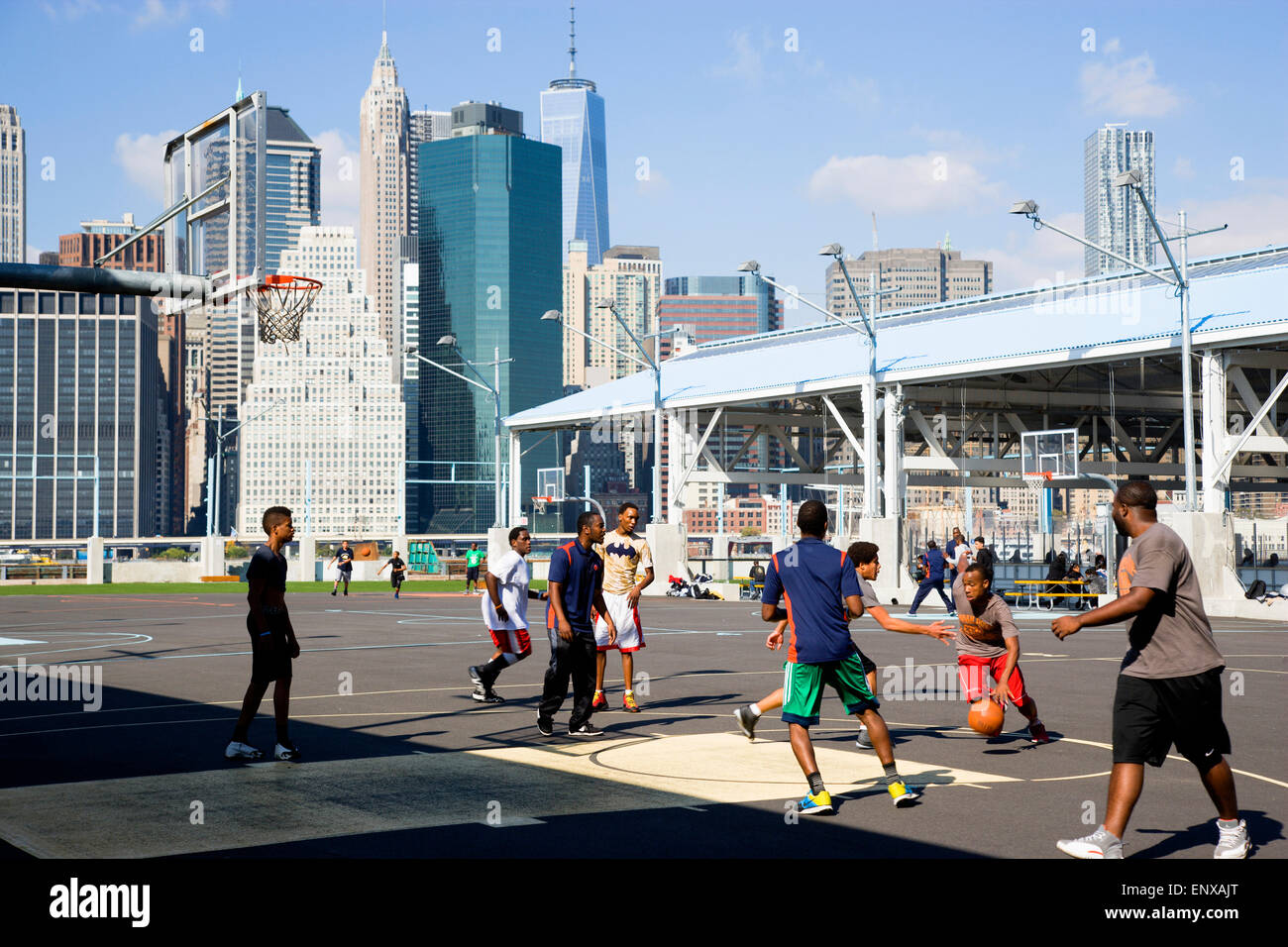 USA, New York State, New York City, NYC, Brooklyn Bridge Park basketball  courts on Pier 2 with Lower Manhattan Financial District skyscraper skyline  beyond Stock Photo - Alamy
